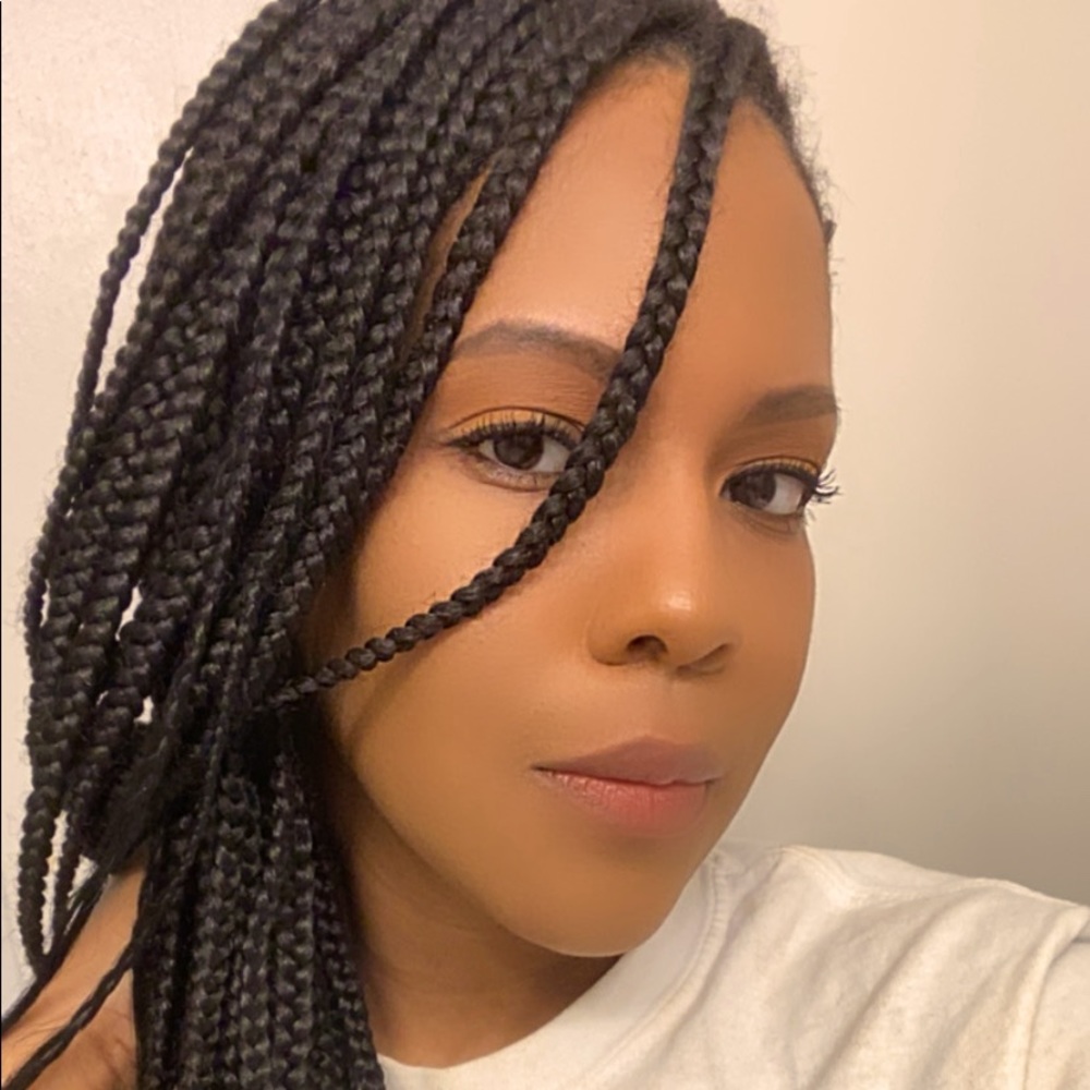 Meet your Posher, Deeta